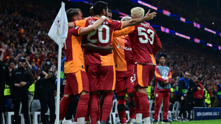 Galatasarayda anlasma yapildi 2 mac sifresiz yayinlanacak eitPr4xE